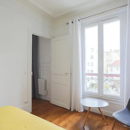 Apartment Superbe Familial Au Coeur Du 14 Eme Paris